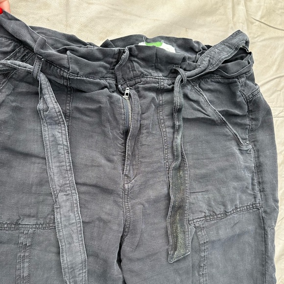 Anthropologie flowy cargo pants - Picture 2 of 4